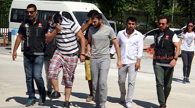 Antalya’da uyuşturucu operasyonu: 4 gözaltı