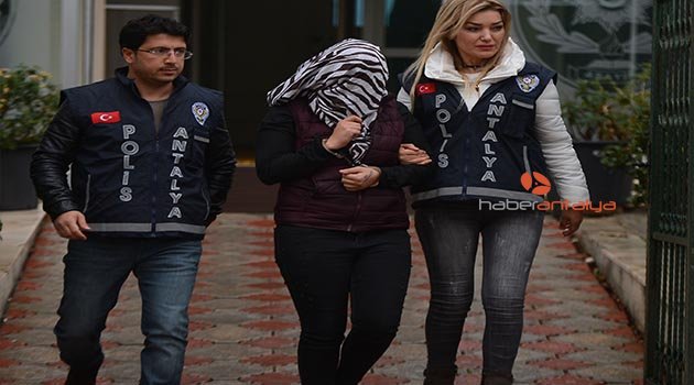 Antalya’da yaşlı adama çıplak fotoğraflı şantaj iddiası