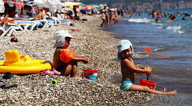 Antalya’da yaz devam ediyor