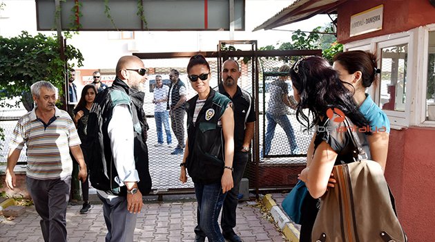 ANTALYA EMNİYET’TEN OKUL ÖNLERİNDE 'ZEHİR' AVI