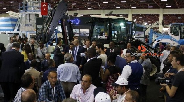 Antalya İş ve İnşaat Makinaları fuarına doğru