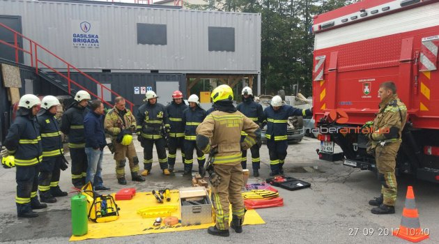 Antalya itfaiyesi Slovenya'da yangınlara müdahale etti