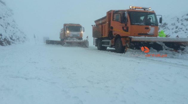 Antalya-Konya karayolunda yoğun kar yağışı