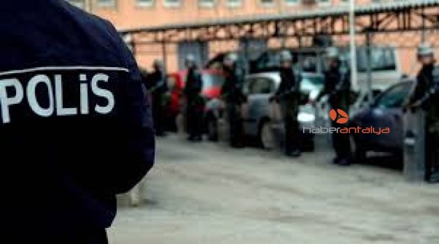 Antalya merkezli FETÖ operasyonu: 23 gözaltı