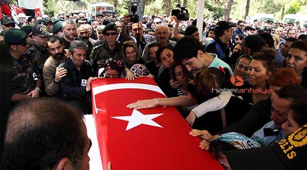 ANTALYA ŞEHİDİNİ GÖZYAŞLARIYLA UĞURLADI
