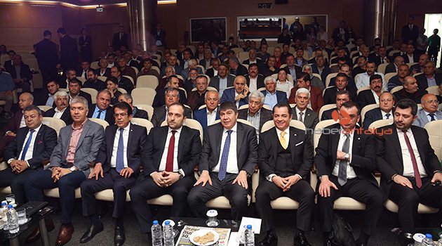 Antalya tarımda başa güreşiyor