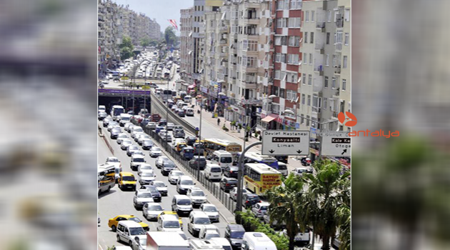 Antalya taşıt yoğunluğunda 4'üncü