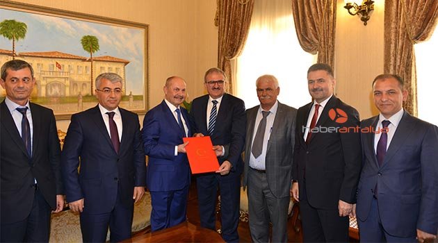 Antalya Valiliğinde okul protokolü imzalandı
