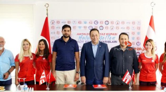'Antalya Yüzüyor'