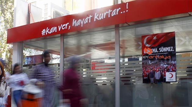 Antalya'da 15 Temmuz şehitleri anısına kan bağışı