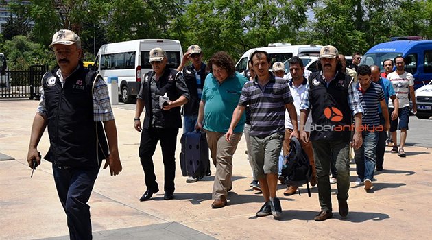 ANTALYA'DA 16 HAKİM VE SAVCI TUTUKLANDI