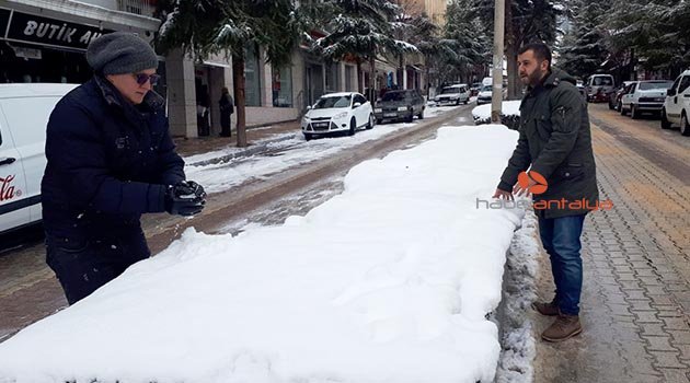 Antalya'da eğitime kar engeli