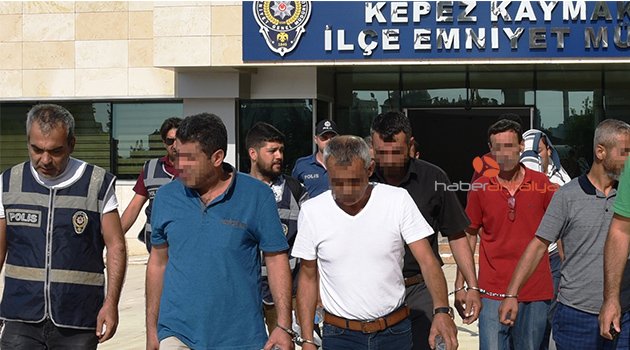 Antalya'da 70 kişi yakalandı