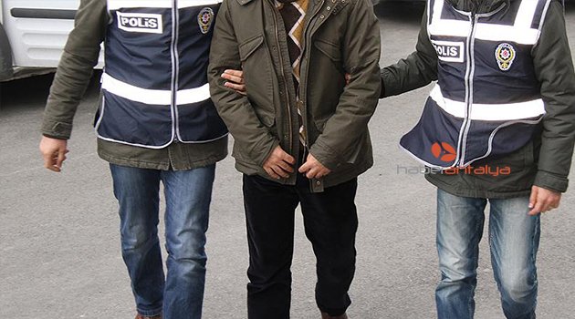  Antalya'da aranan 2 kişi yakalandı