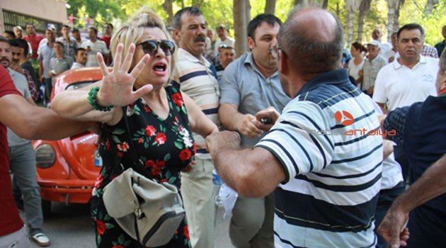 Antalya'da arazi ihalesinde yumruklar konuştu