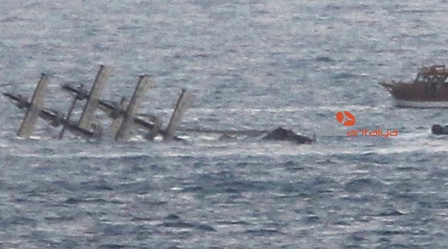 ANTALYA'DA BATAN TEKNEYLE İLGİLİ 4 GÖZALTI