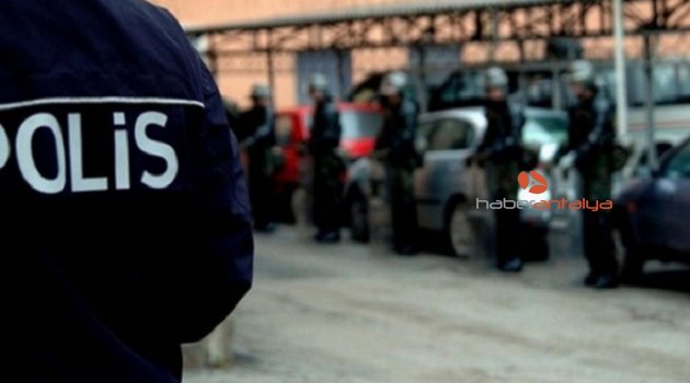 Antalya'da 'Bylock' operasyonunda 3 tutuklama