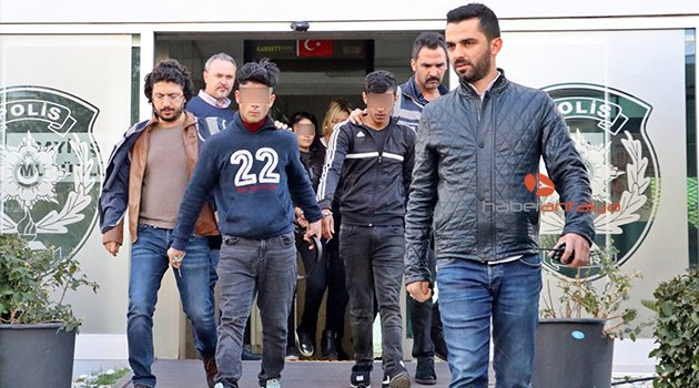 Antalya'da canlı yayındaki dayağa 4 gözaltı