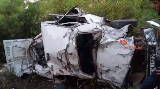 Antalya'da feci kaza: 2 ölü 2 ağır yaralı