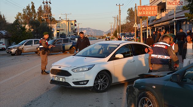 Antalya'da feci kaza: 4 yaralı