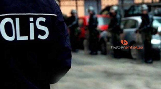 Antalya'da FETÖ operasyonu: 2 tutuklama