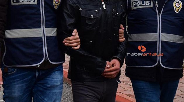 Antalya'da FETÖ operasyonu: 4 gözaltı