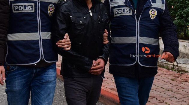 Antalya'da FETÖ operasyonu: 8 gözaltı