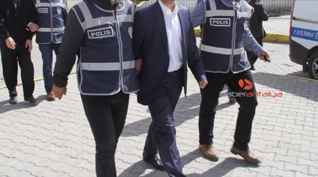 Antalya'da FETÖ/PDY operasyonu: 10 gözaltı
