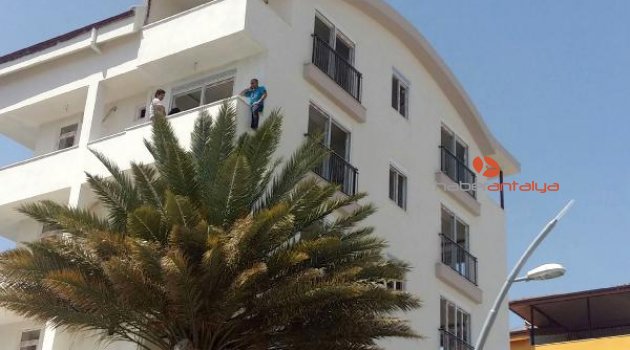 Antalya'da intihar girişimi