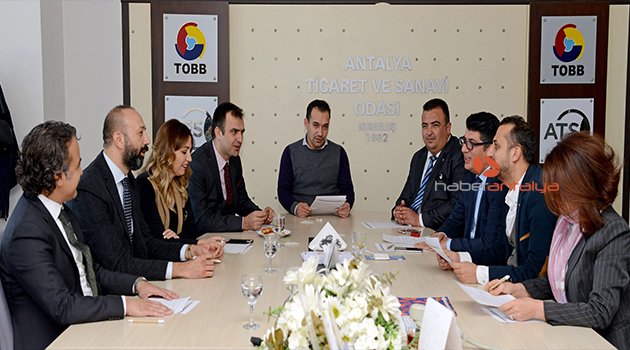 ANTALYA'DA İŞ DÜNYASINDAN TL DESTEĞİ