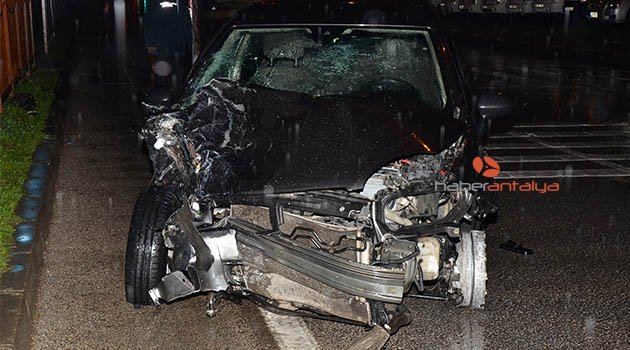 Antalya'da kaza: 2 yaralı