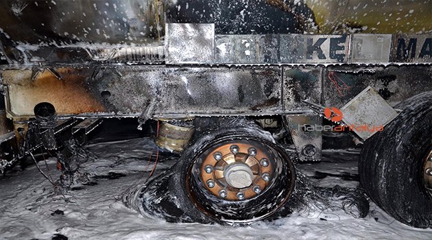 ANTALYA'DA KİMYASAL MADDE YÜKLÜ TANKERDE YANGIN