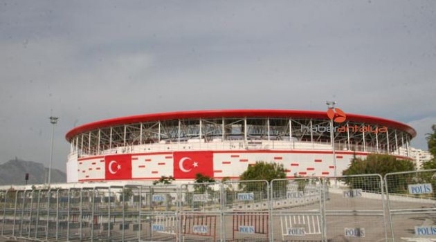 ANTALYA'DA MİLLİ MAÇ ALARMI