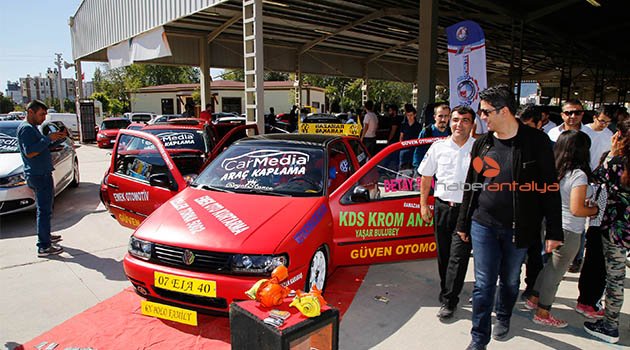 Antalya'da modifiyeli araç festivali
