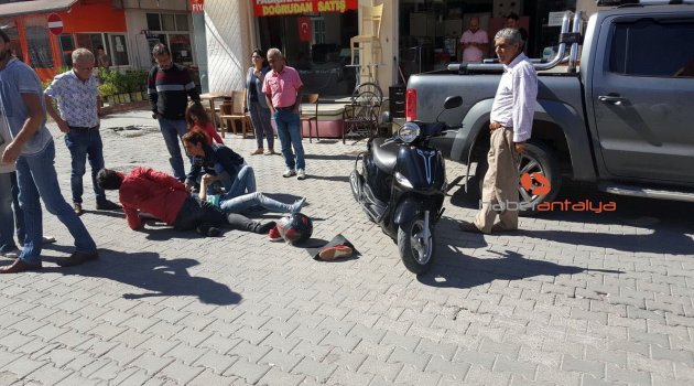 Antalya'da motosiklet kazaları: 4 yaralı