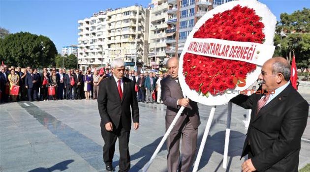 Antalya'da Muhtarlar Günü törenle kutlandı