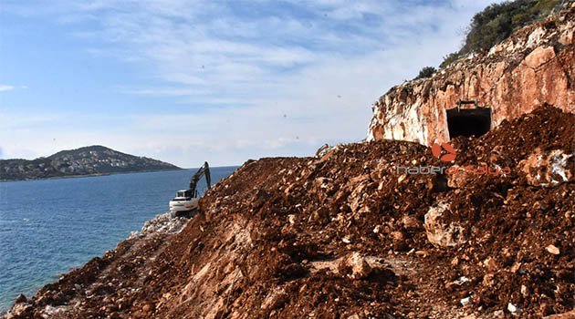 Antalya'da o yol yenileniyor