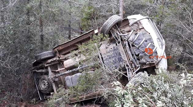Antalya'da otomobil uçuruma yuvarlandı: 1 yaralı