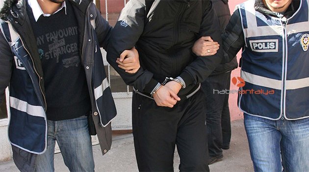 Antalya'da polislere FETÖ operasyonu: 10 gözaltı