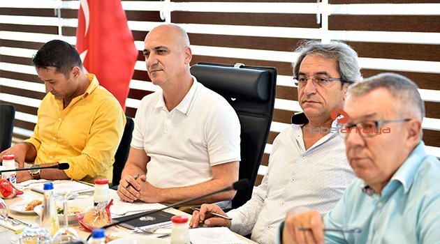 ANTALYA'DA SANAYİ'NİN GELECEĞİNE GENÇLER YÖN VERECEK