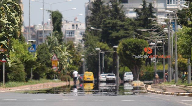 Antalya'da şaşırtan sıcak manzaraları