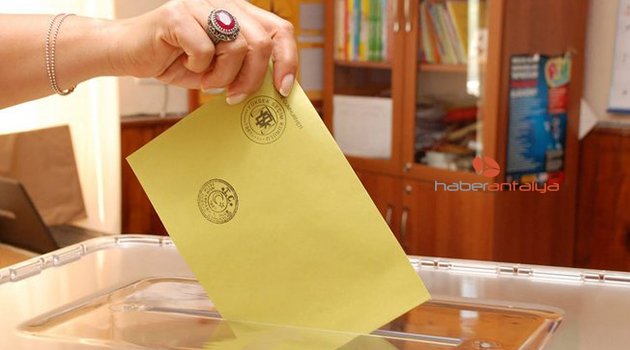 Antalya'da seçim hareketliliği