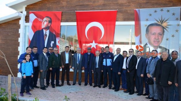 Antalya'da Şehit Ömer Halisdemir Parkı şehidin babasının katılımıyla açıldı
