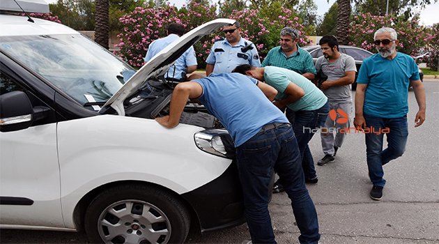 ANTALYA'DA ŞÜPHELİ KAMYONET KORKU YARATTI