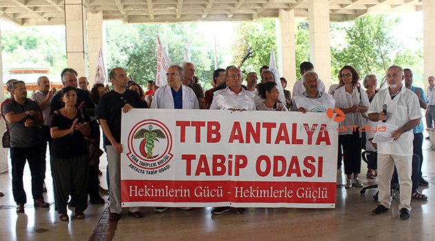 Antalya'da tabiplerden şiddete tepki