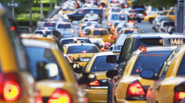 Antalya'da, trafiğe kayıtlı araç sayısı 1 milyonu geçti