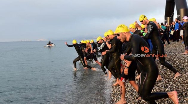 ANTALYA'DA TRİATLON HEYECANIh