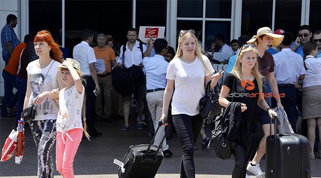 ANTALYA'DA TURİZMDE KAYIP 2.5 MİLYONU AŞTI