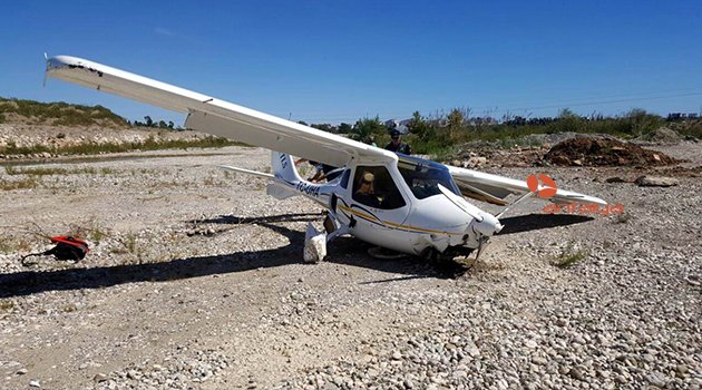 ANTALYA'DA ULTRALİGHT TİPİ UÇAK ZORUNLU İNİŞ YAPTI