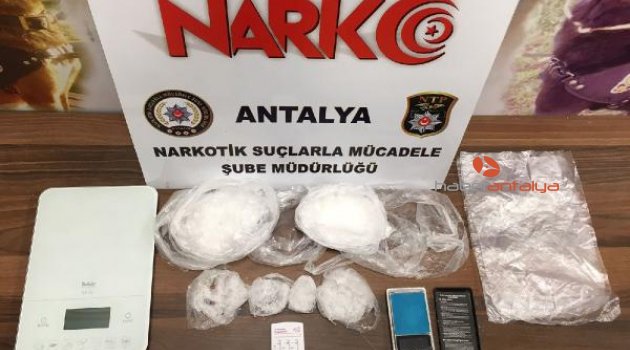 Antalya'da uyuşturucu operasyonu: 2 gözaltı